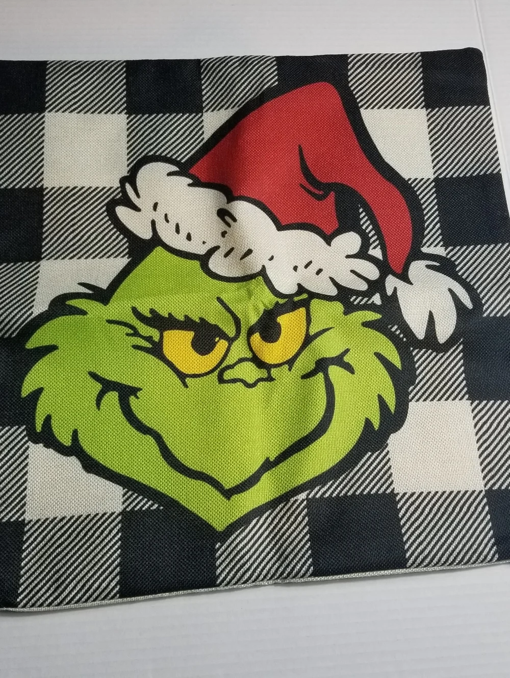 GRINCH FACE DECORATIVE PILLOW COVER